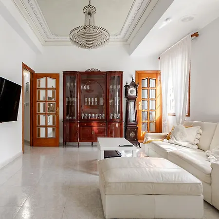 Apartment De *